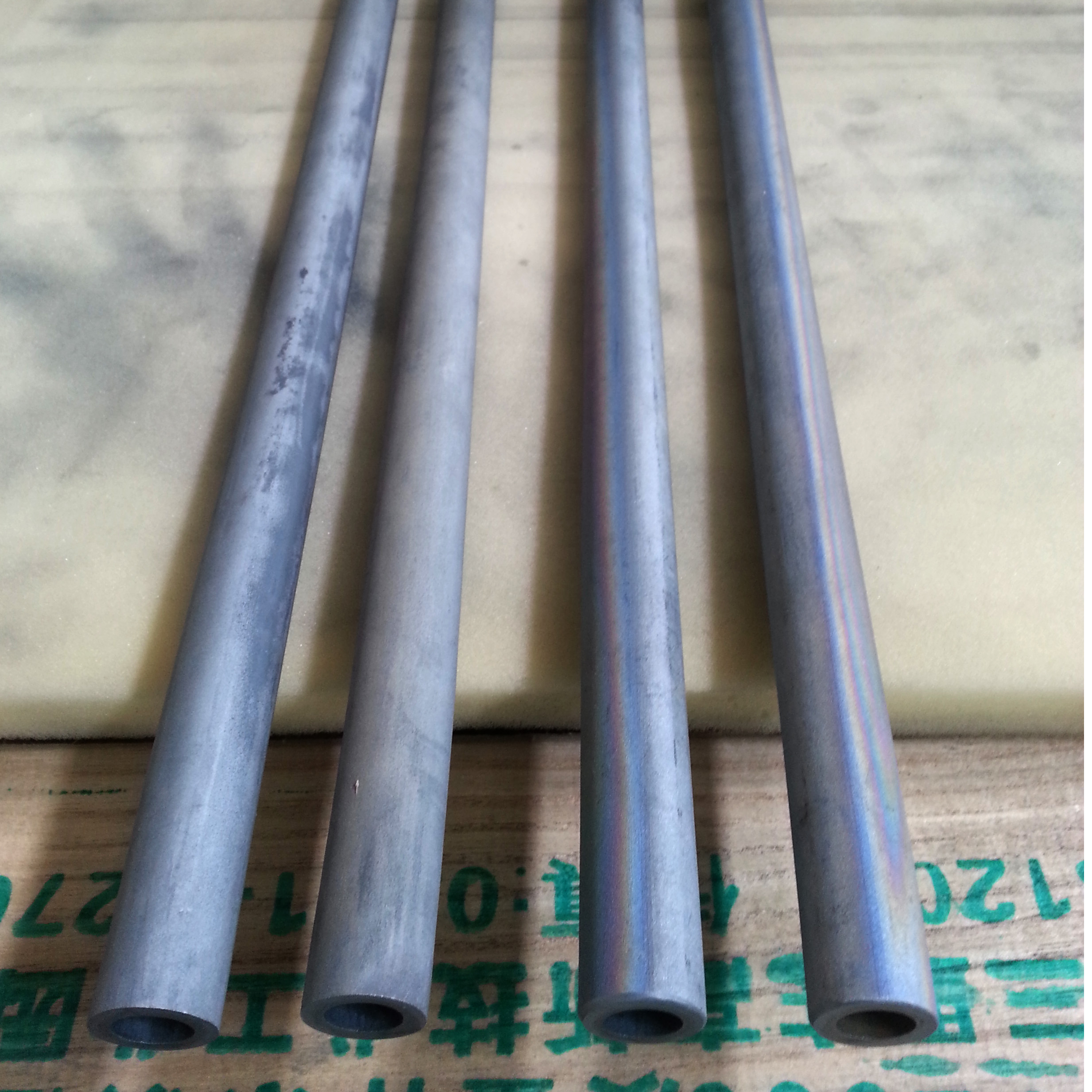 Molybdenum disilicide protection pipe (MoSi2)